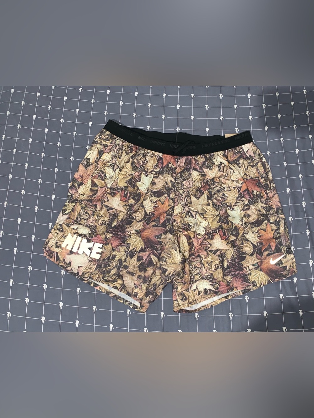 Nike Stride Men's Dri-FIT 7" Brief-Lined Camo Running Shorts IH4512-011 Size: L